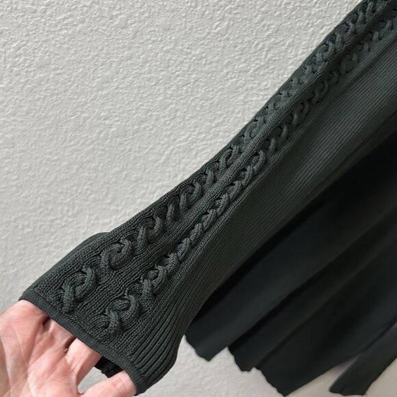 WHITE HOUSE BLACK MARKET Green Long Sleeve Ribbed Knit Dress size Medium - Picture 2 of 6